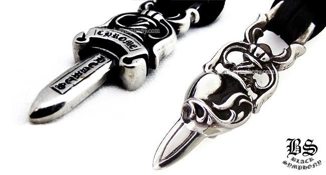 クロムハーツ ChromeHearts ダガー ハートペンダント