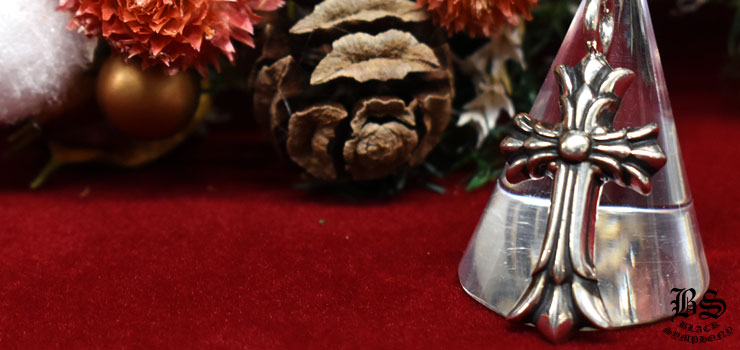 クロムハーツ ChromeHearts クロムハーツ ChromeHearts ダブルCHクロス チャーム ネックレス