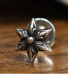 chrome hearts クロムハーツ ピアス スタースタッドピアス