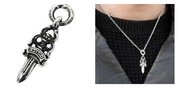 chrome hearts クロムハーツ 2022 旅行に身に着けたいクロムハーツアイテム特集 ダガーチャーム#5