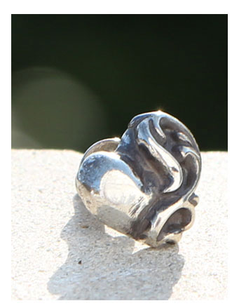 chrome hearts クロムハーツ 2022 旅行に身に着けたいクロムハーツアイテム特集 ハート スタッドピアス