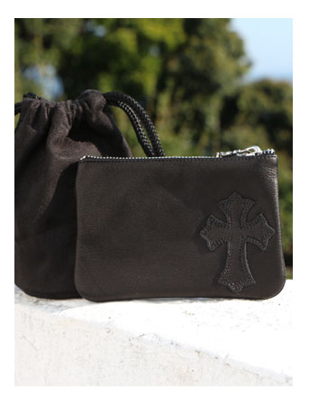 chrome hearts クロムハーツ 2022 旅行に身に着けたいクロムハーツアイテム特集 コインパース 1クロスパッチ ブラック ヘビーレザー