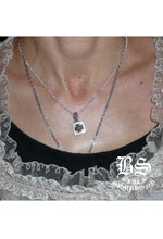 クロムハーツ Chrome Hearts フレームドCHプラスチャーム コーデ　ノマ様　